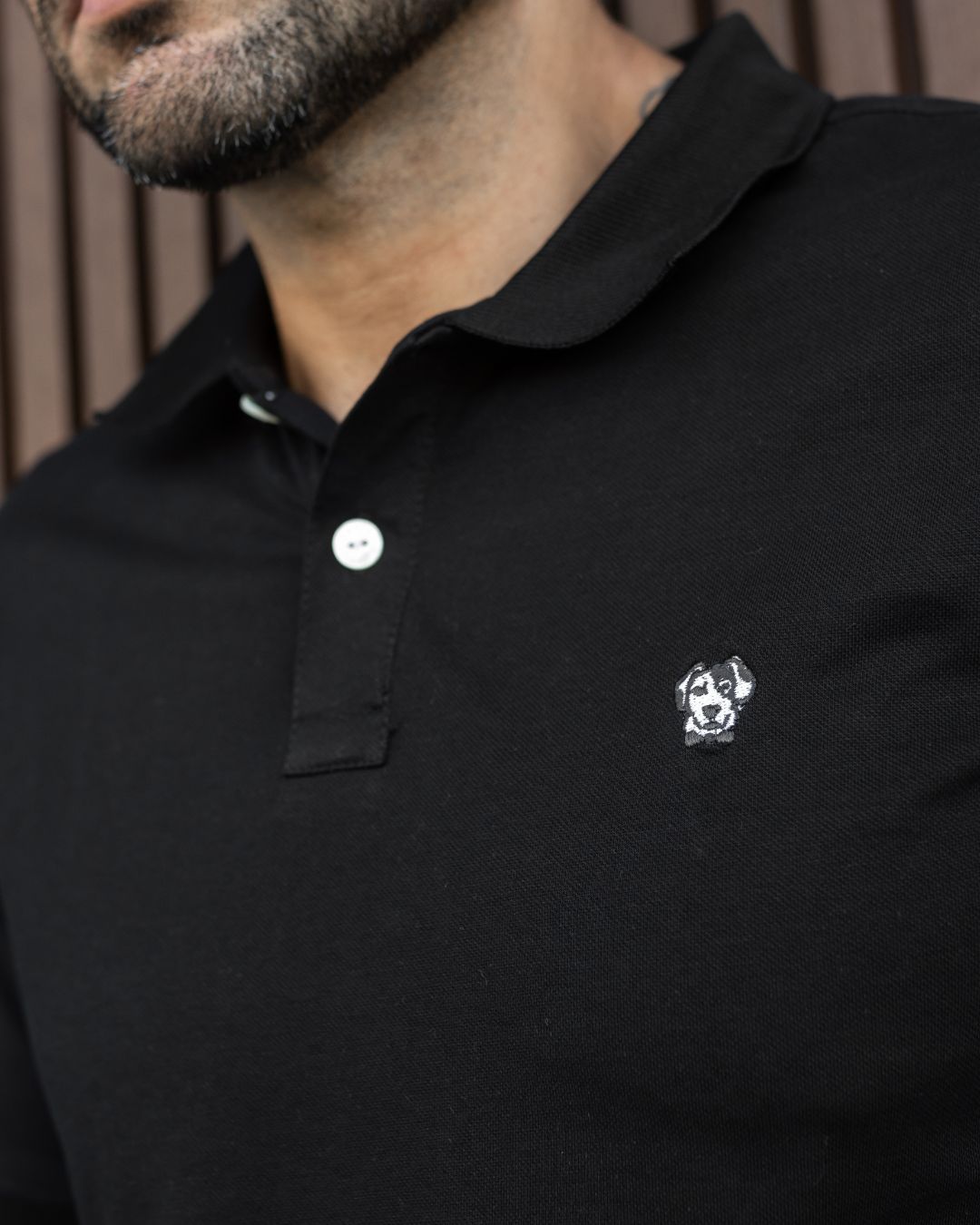 Polo Antimancha Negro Clasica